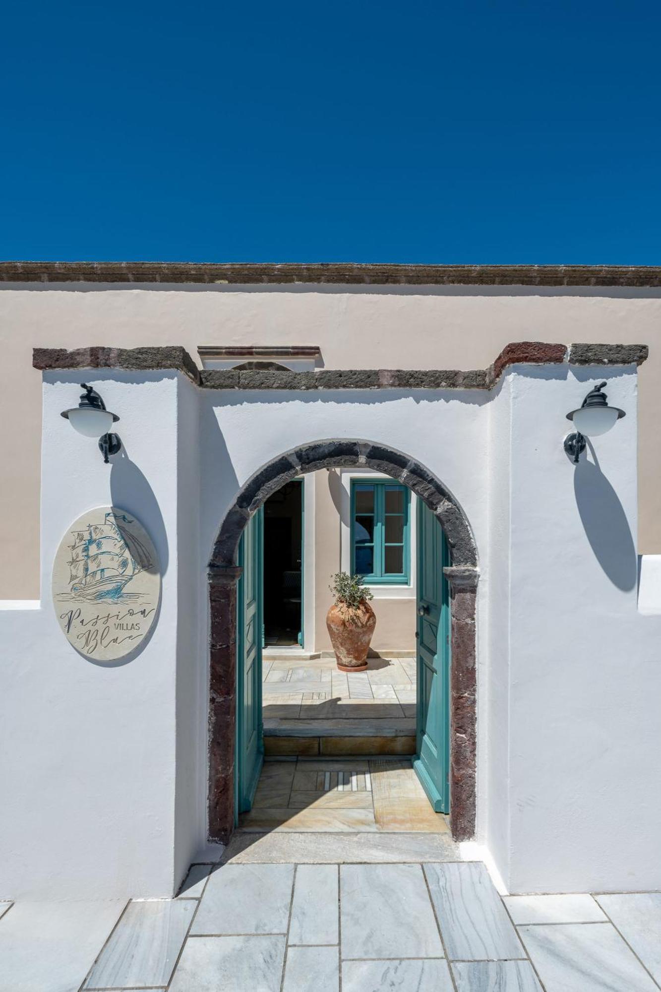 Passion Blue Villas Oia  Esterno foto